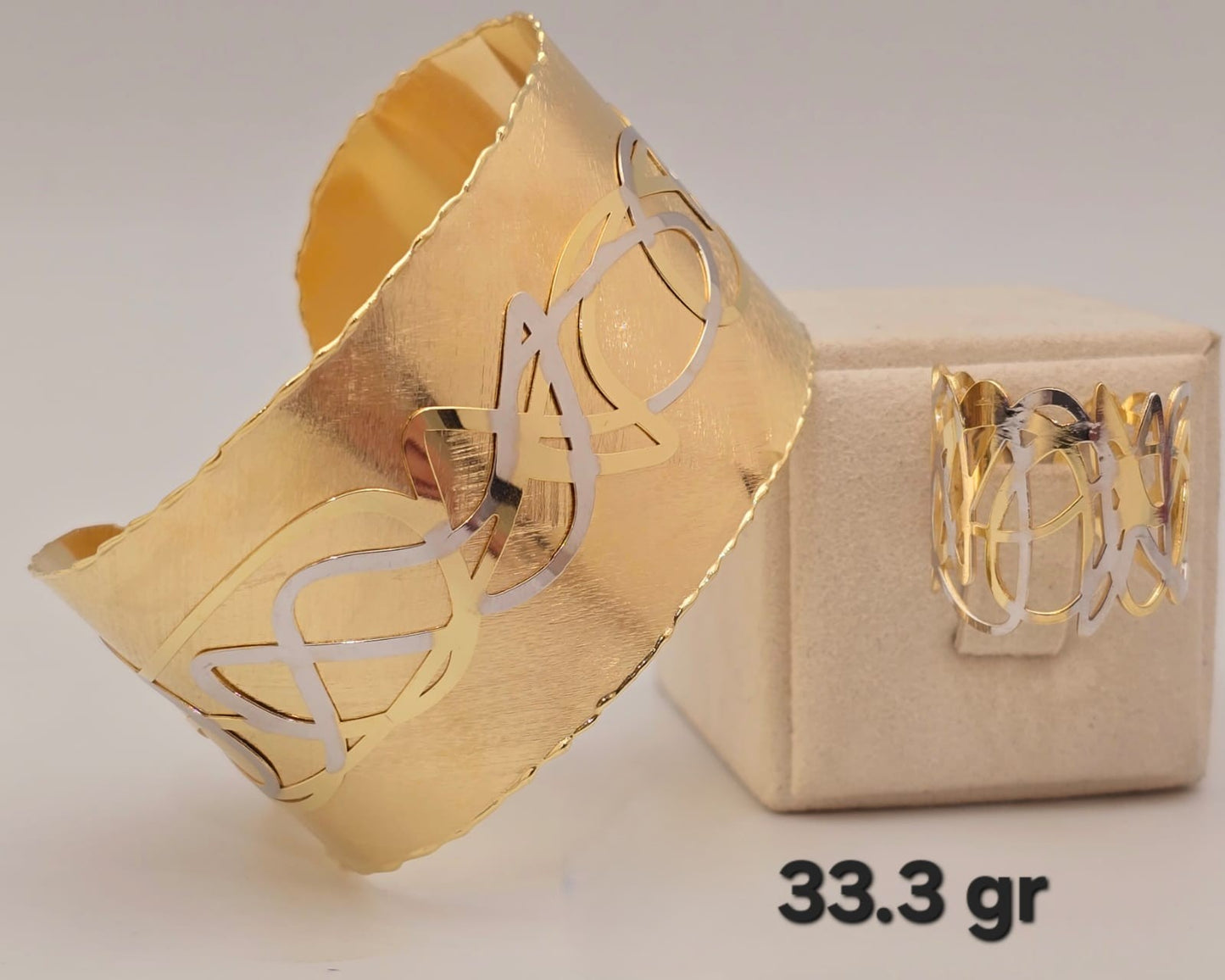 21k gold bracelet with ring 33.3 grams