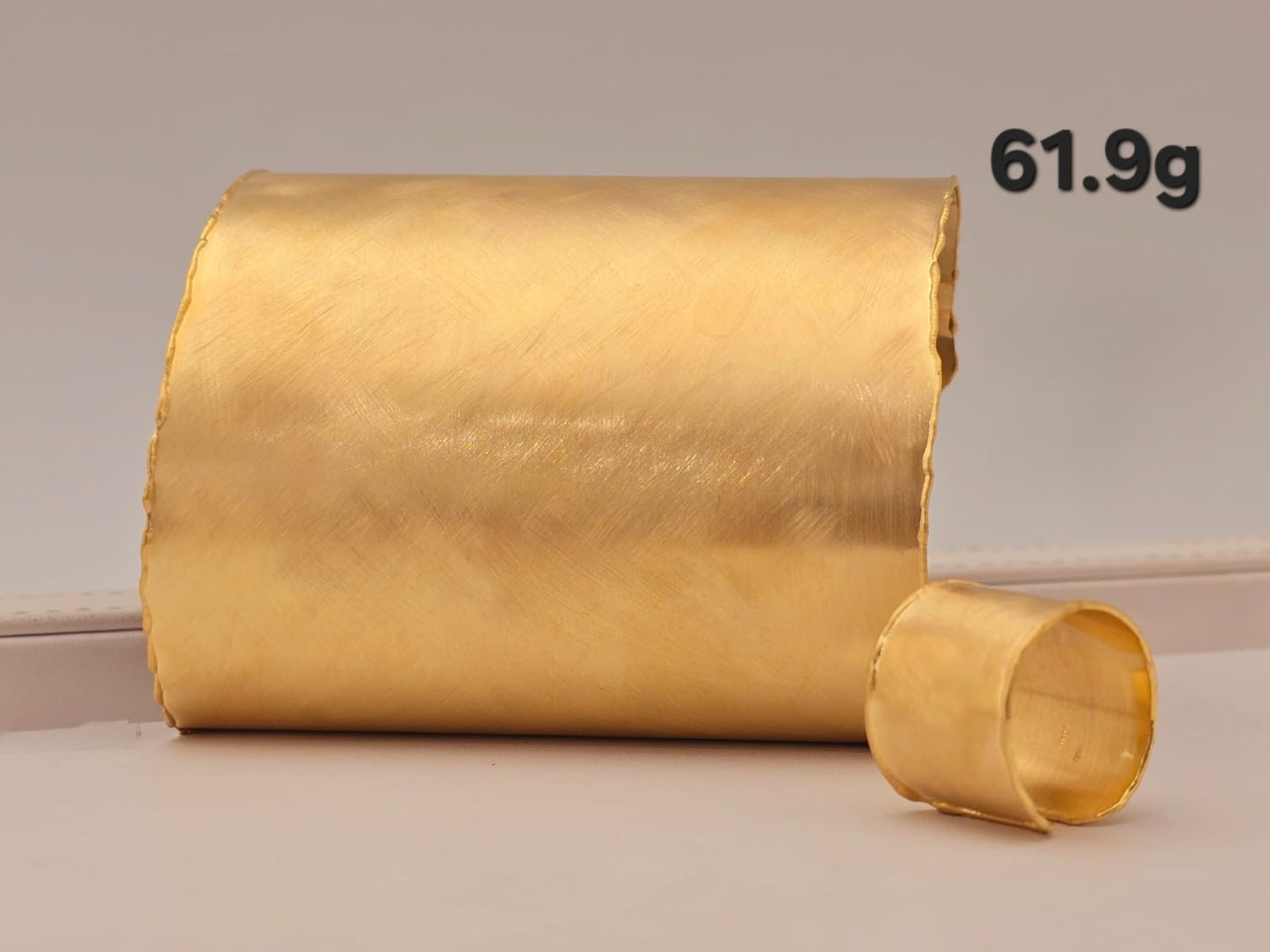 21k gold set bracelet 61.9 grams