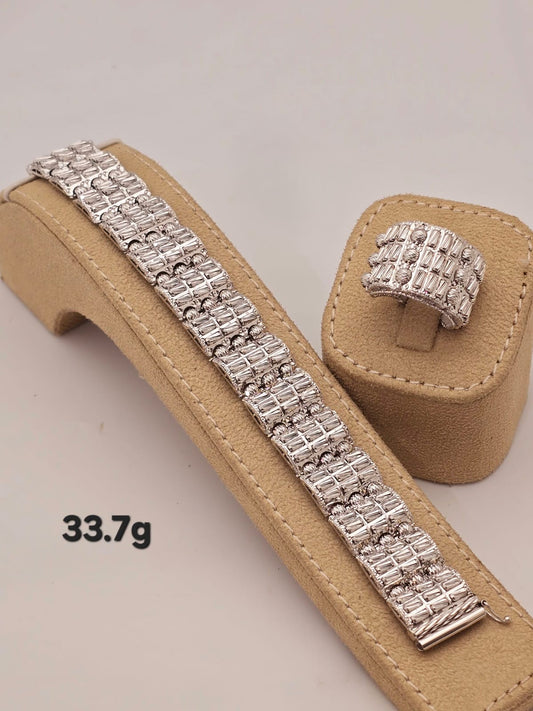 21k gold bracelet with ring 33.7 grams