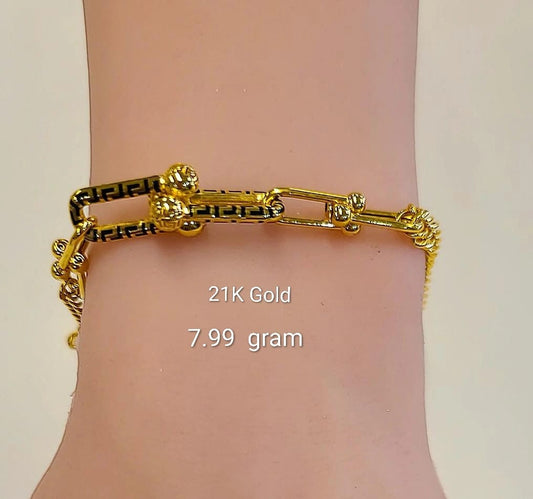 21k gold Bracelets 7.99g