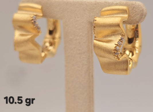 21k gold earring 10.50 grams