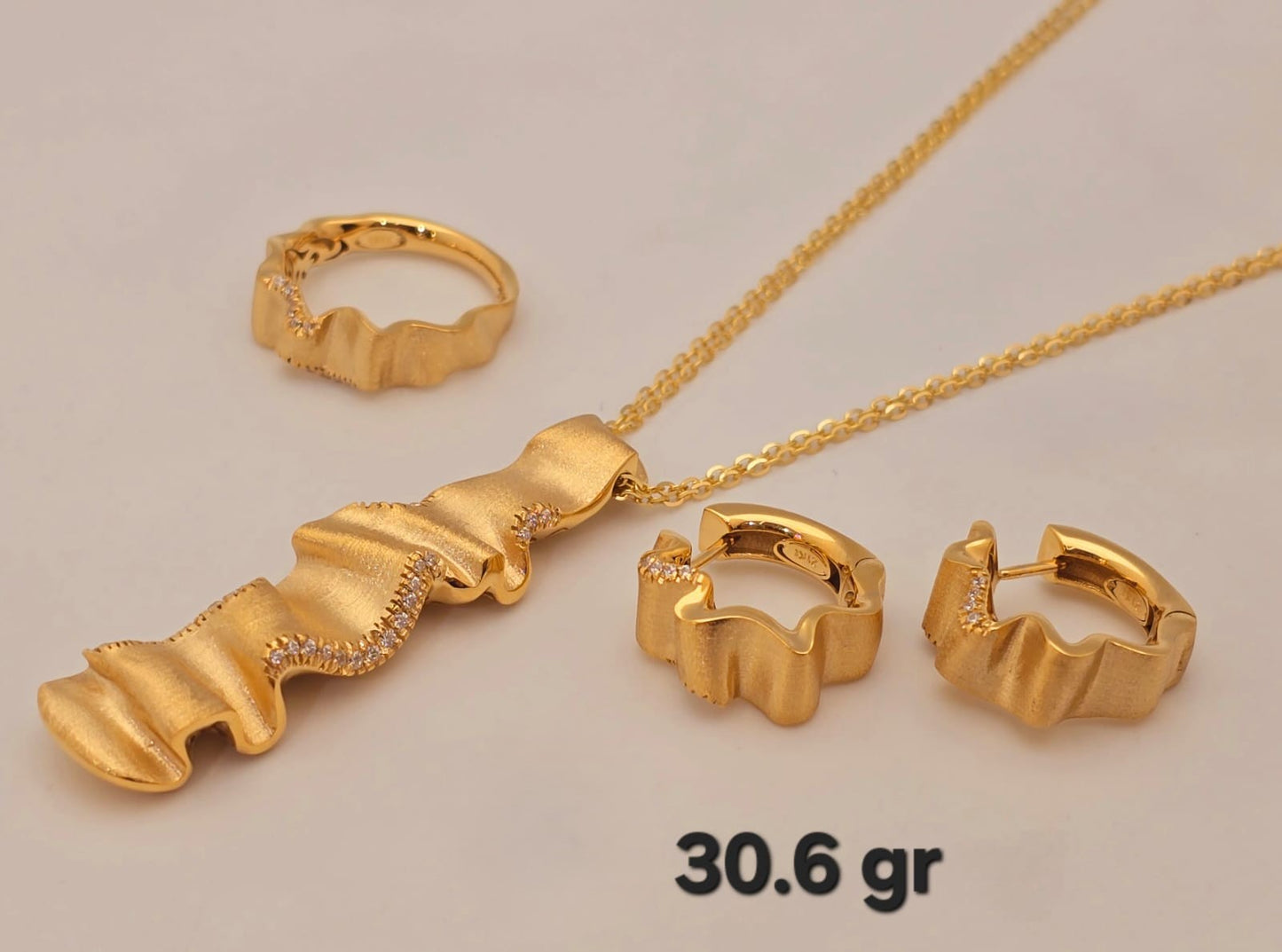 21k gold full set 30.60 grams