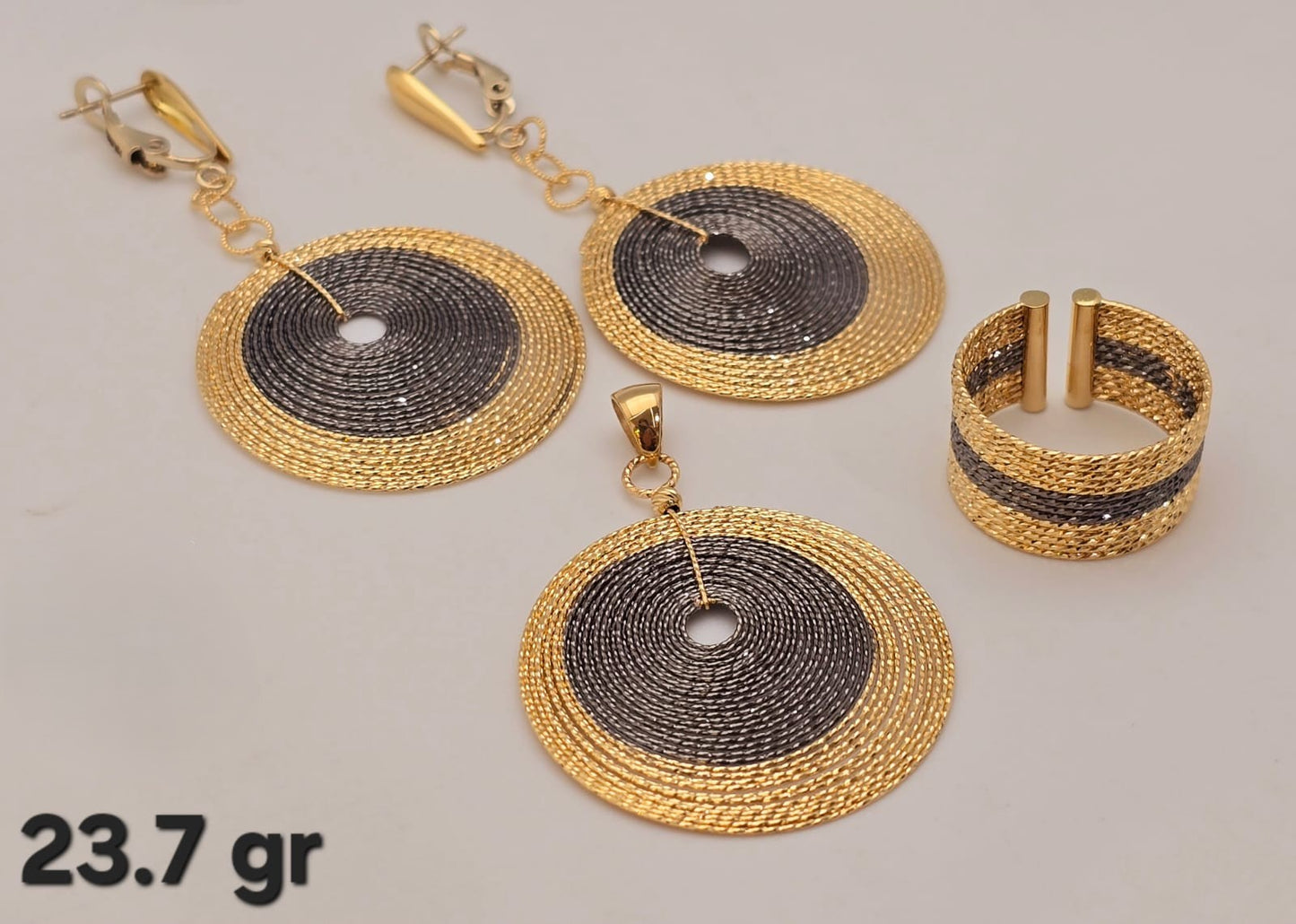 21k gold set 23.7 grams