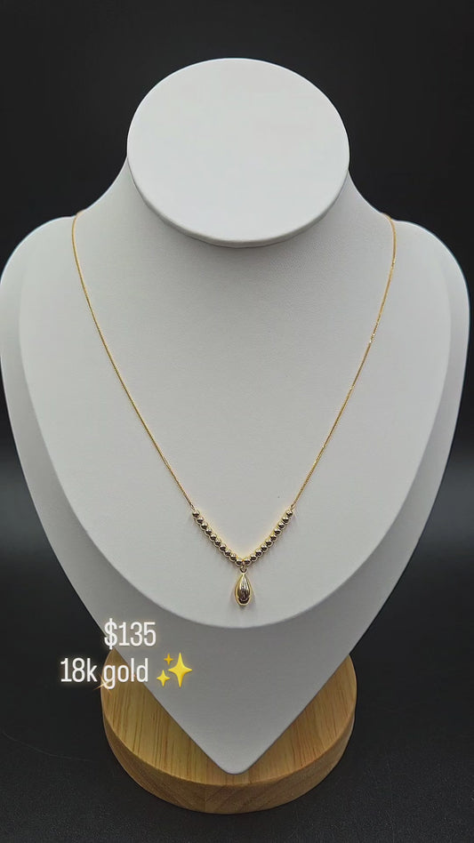 18k Gold necklace